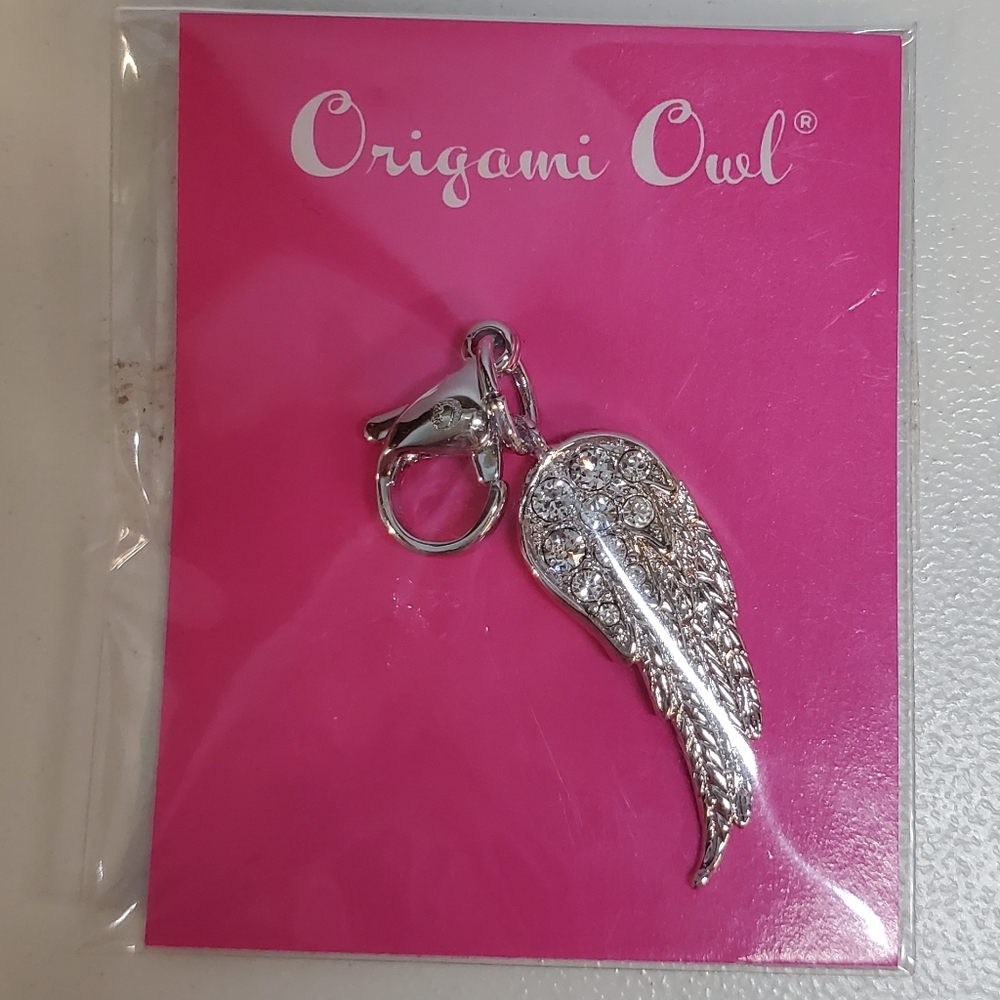 Origami Owl - Silver Pave Dangle with Swarovski Crystals.
